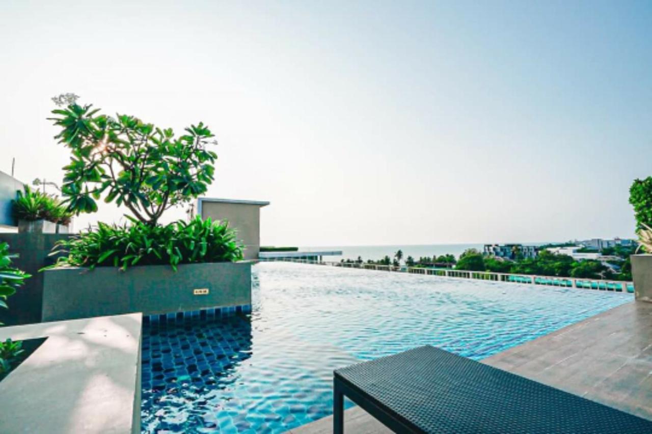 Sweet Seaview Flr6 With Toproop Pool Flr7 At The Blux Bangsaen Buitenkant foto