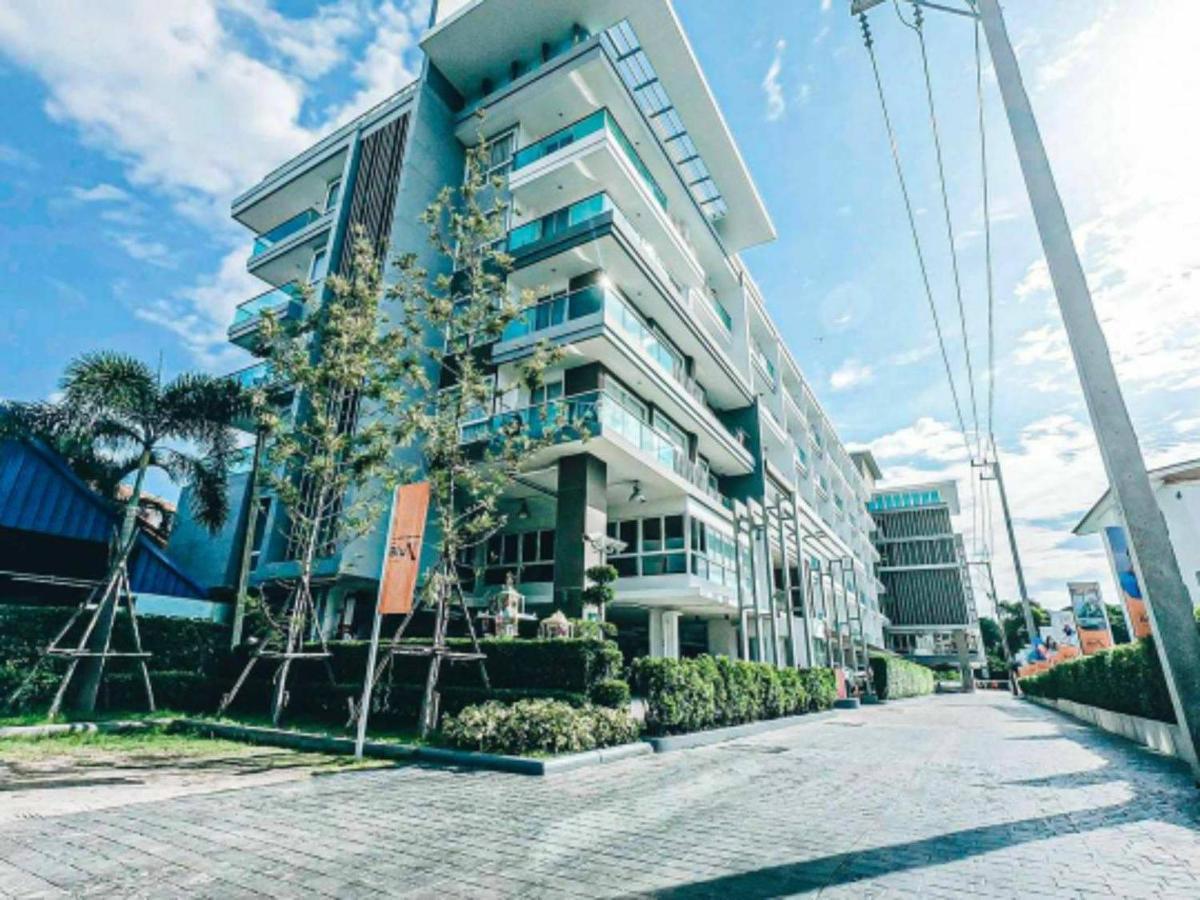 Sweet Seaview Flr6 With Toproop Pool Flr7 At The Blux Bangsaen Buitenkant foto